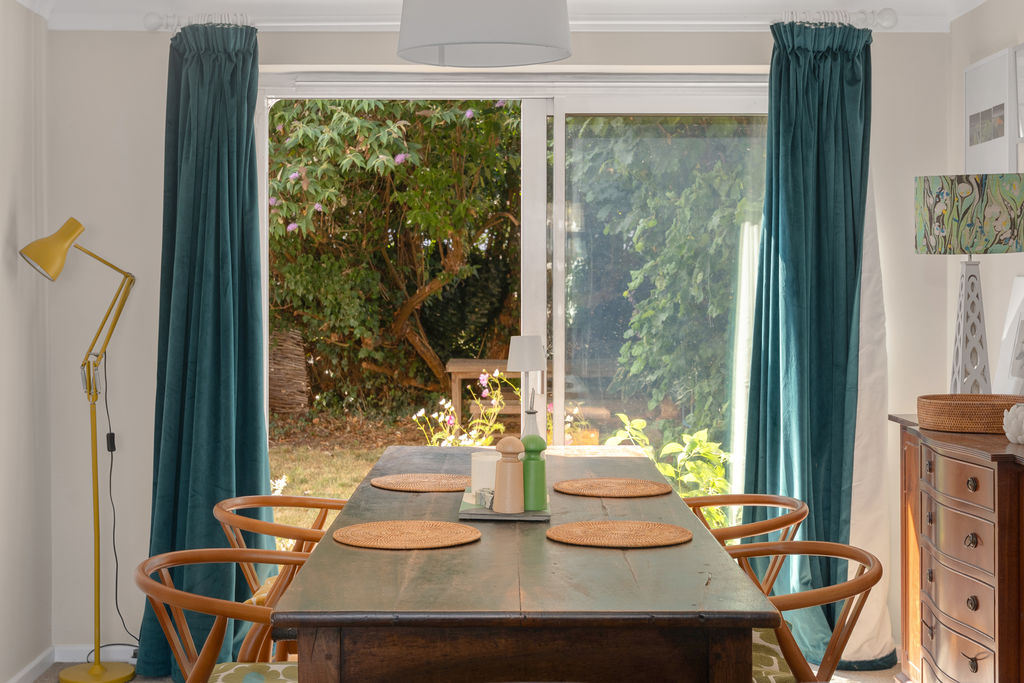 Gauntlets Close Bloxham